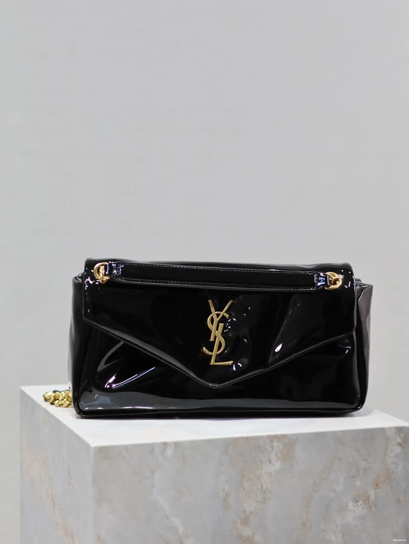 PLUNGED CALYPSO YSL IN LAMBSKIN 0624